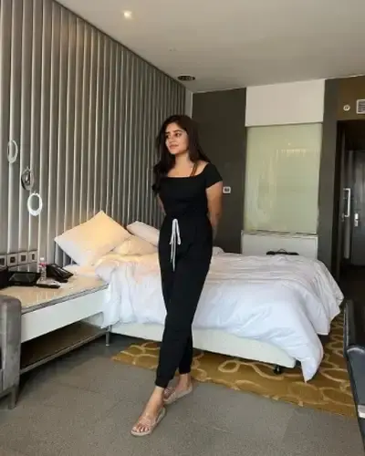 Call Girls Mg Road Cash On Delivery
